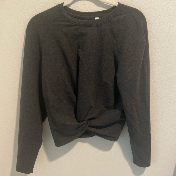 Lululemon twist front long sleeve - Picture 1 of 3